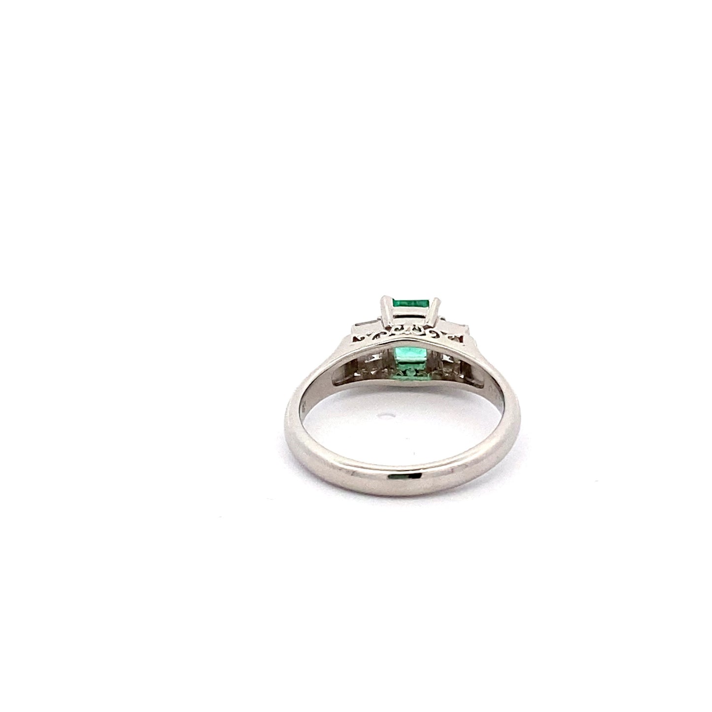 Maki Emerald Diamond Platinum Ring